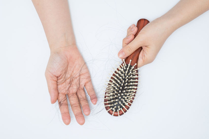 Haarausfall bei Schwellung nach Haartransplantation bei Männern und Frauen